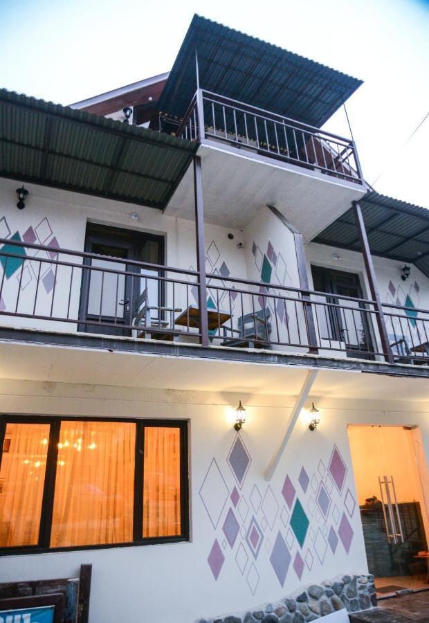 Paxlava Guesthouse & Restaurant ディリジャン エクステリア 写真