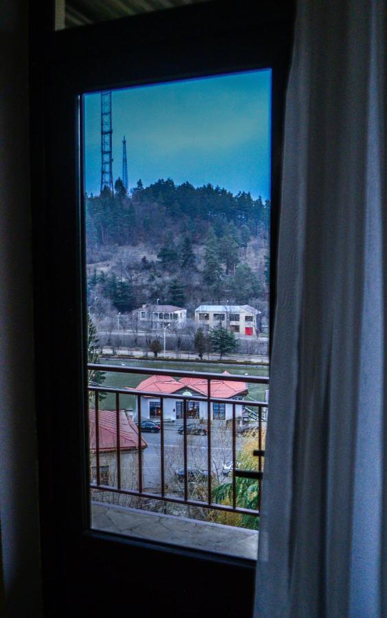 Paxlava Guesthouse & Restaurant ディリジャン エクステリア 写真