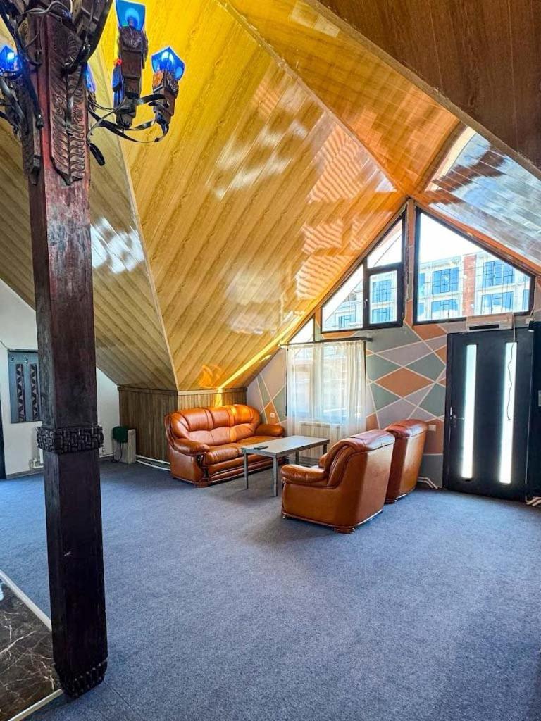 Paxlava Guesthouse & Restaurant ディリジャン エクステリア 写真