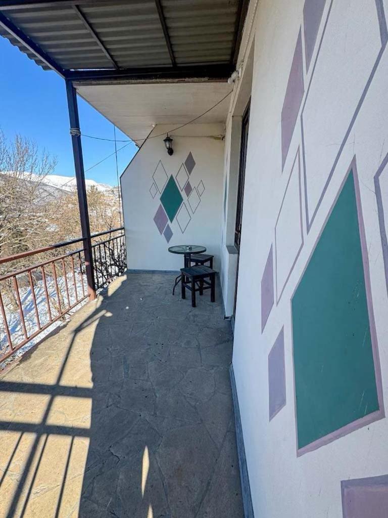 Paxlava Guesthouse & Restaurant ディリジャン エクステリア 写真